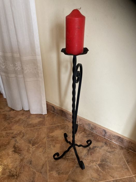 Suporte em ferro para colocar vela preto