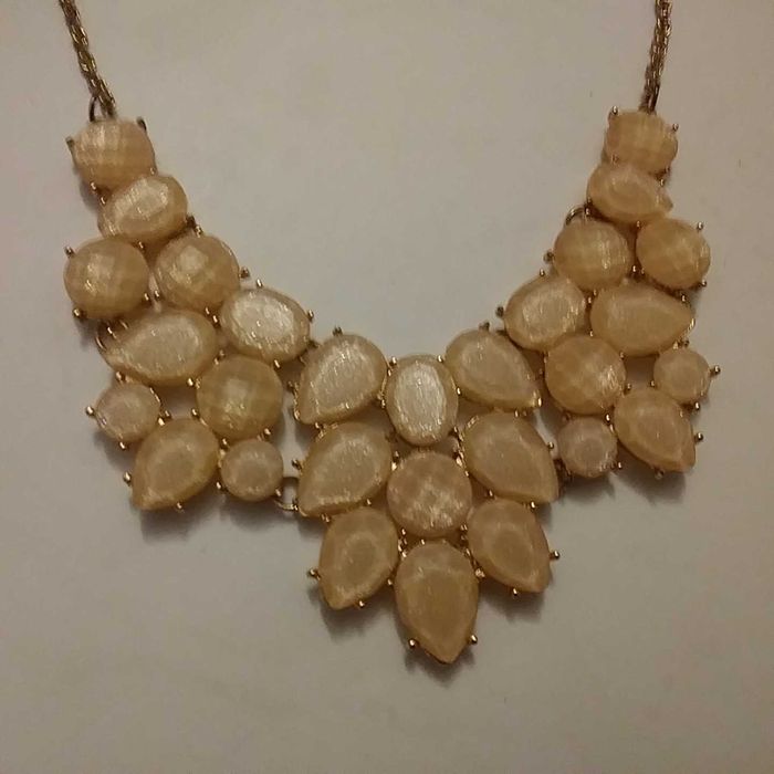 Piękna, regulowana kolia