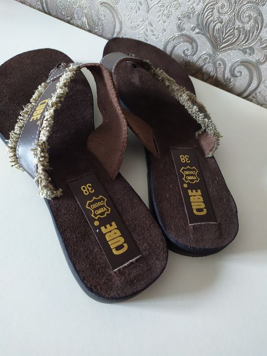 Якісні повністю шкіряні жіночі сланці, шльопанці, в'єтнамки Розмір 38