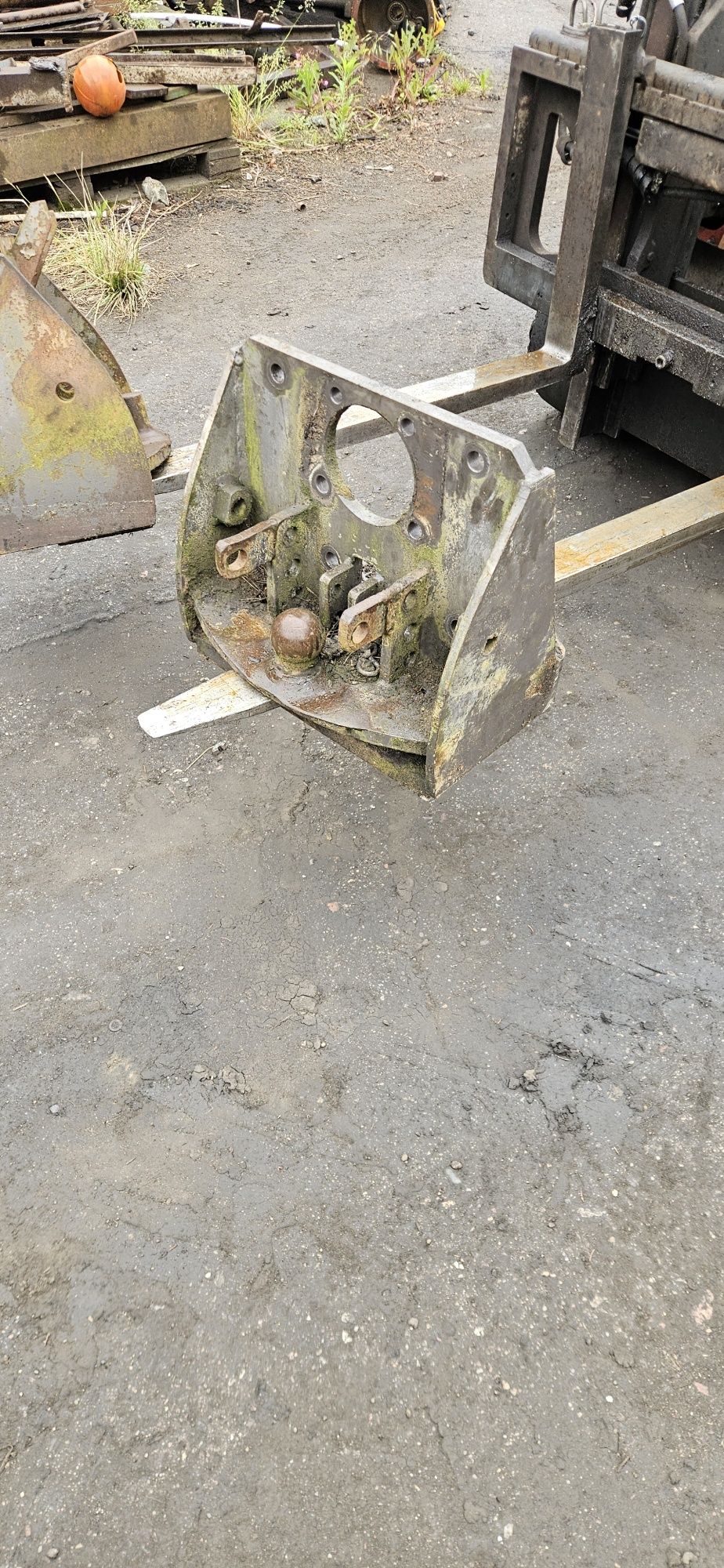 Massey ferguson 3645,8110 zaczep pitonfix,kula.k80