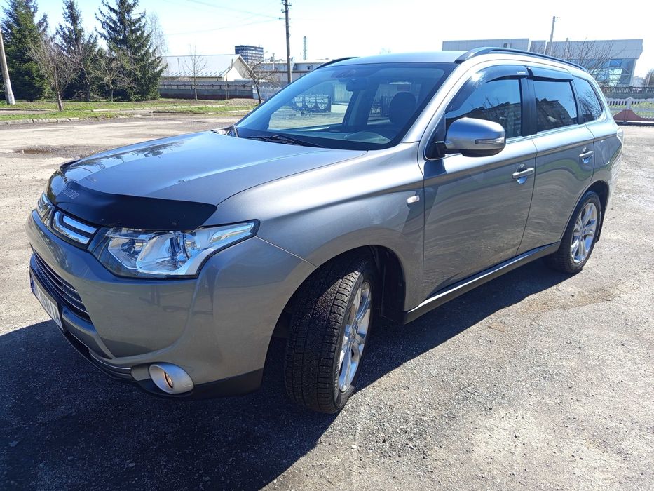 Mitsubishi Outlander 2,2 дизель