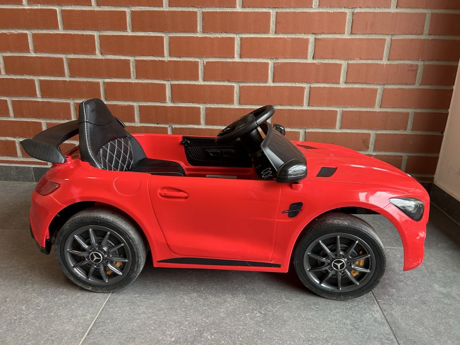 Mercedes z akumulatorem