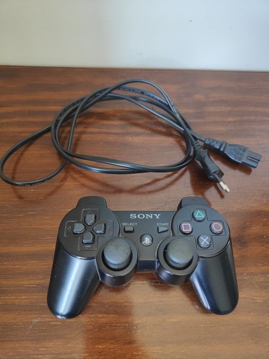 Ps3 Slim 500gb desbloqueada + comando