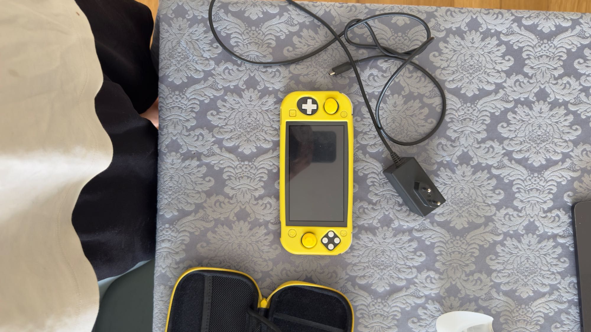 Nintendo Switch Lite Cinza + Capa e Bolsa — Excelente Estado