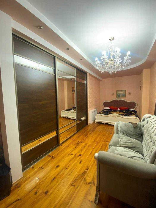 Двухуровневая квартира на Екатерининской.