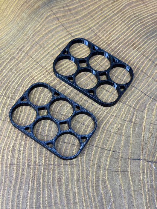 Uchwyt / koszyk na ogniwa 21700– solidny i precyzyjny element, 2x3