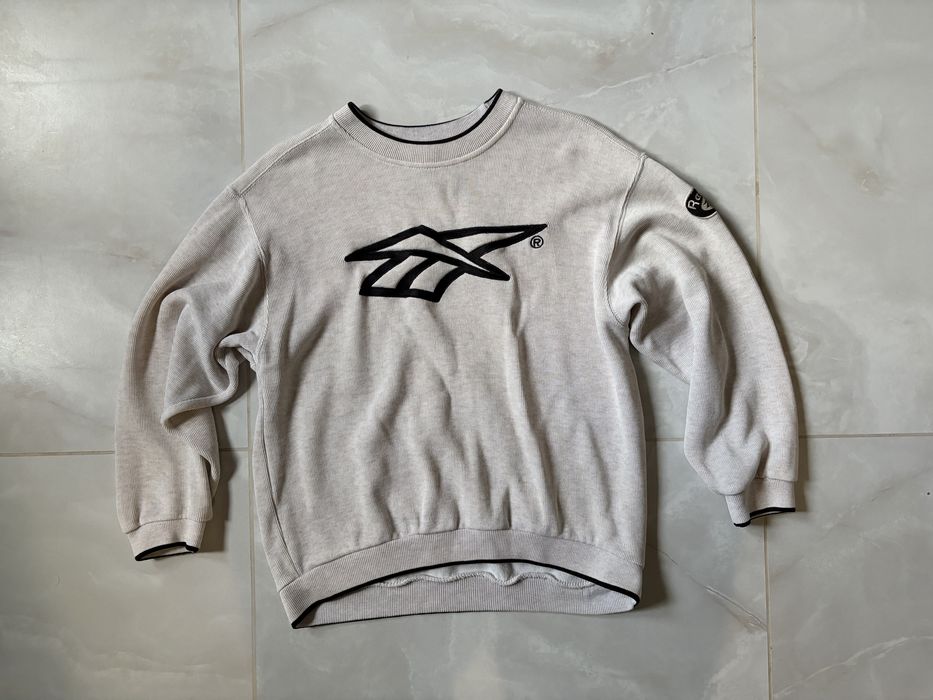 Вінтажний светер Reebok