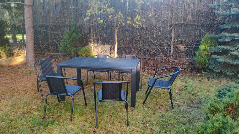 Sprzedam stół ogrodowy z krzesłami