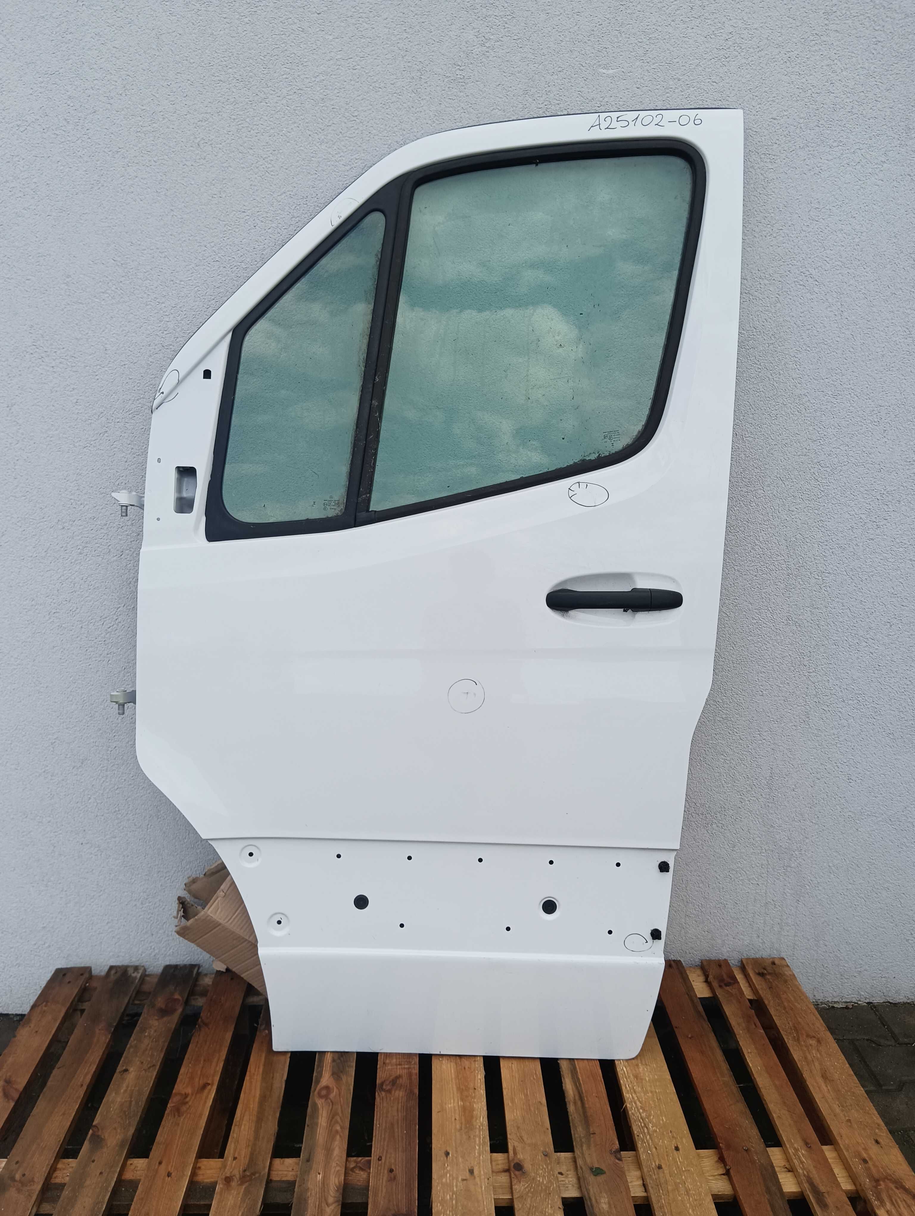 Drzwi Przednie Lewe Mercedes Sprinter W907 W910 A2502-06