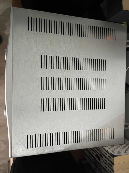 Hegel H200, wzmacniacz stereo zintegrowany 2x200W