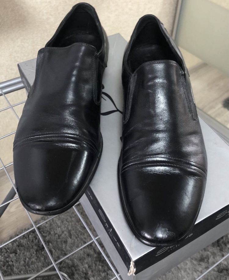 Продам чоловічі туфлі