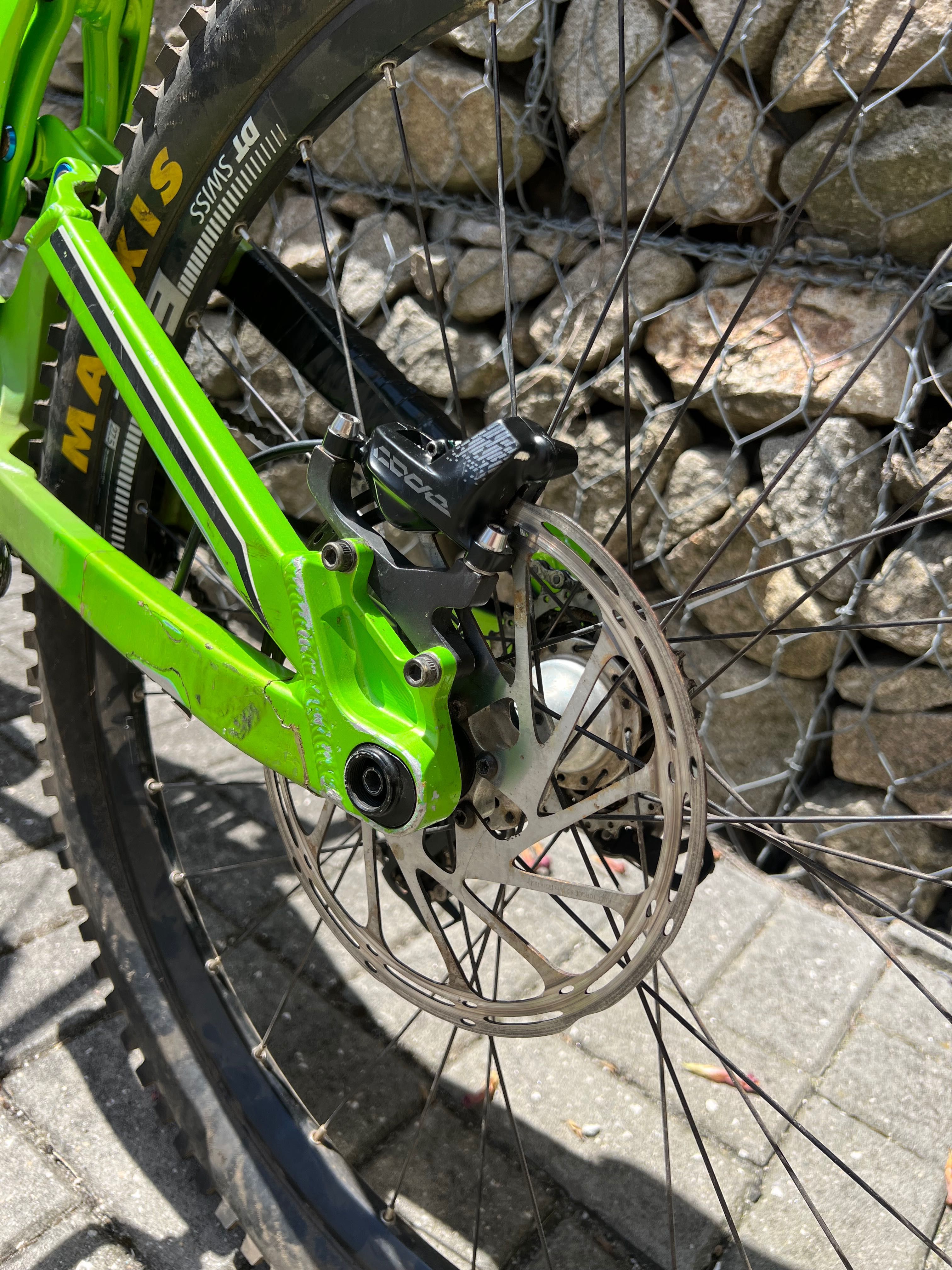 TRANSITION TR500  27.5 tamanho L Downhill