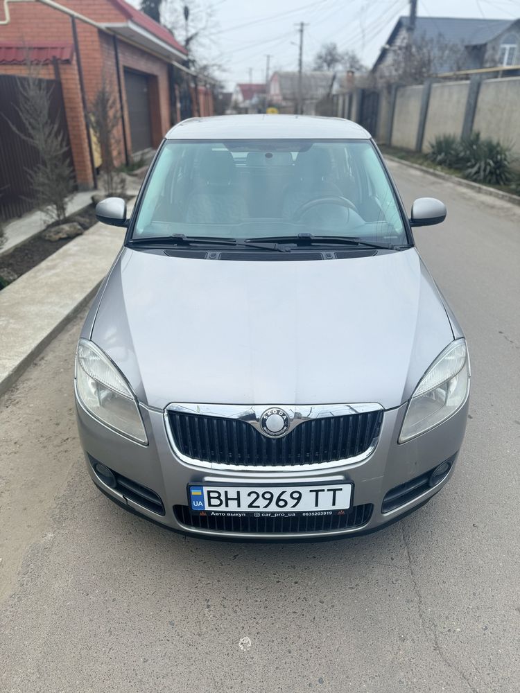 Skoda Fabia 2009 год 1.2 Газ 4 поколения Оформление !