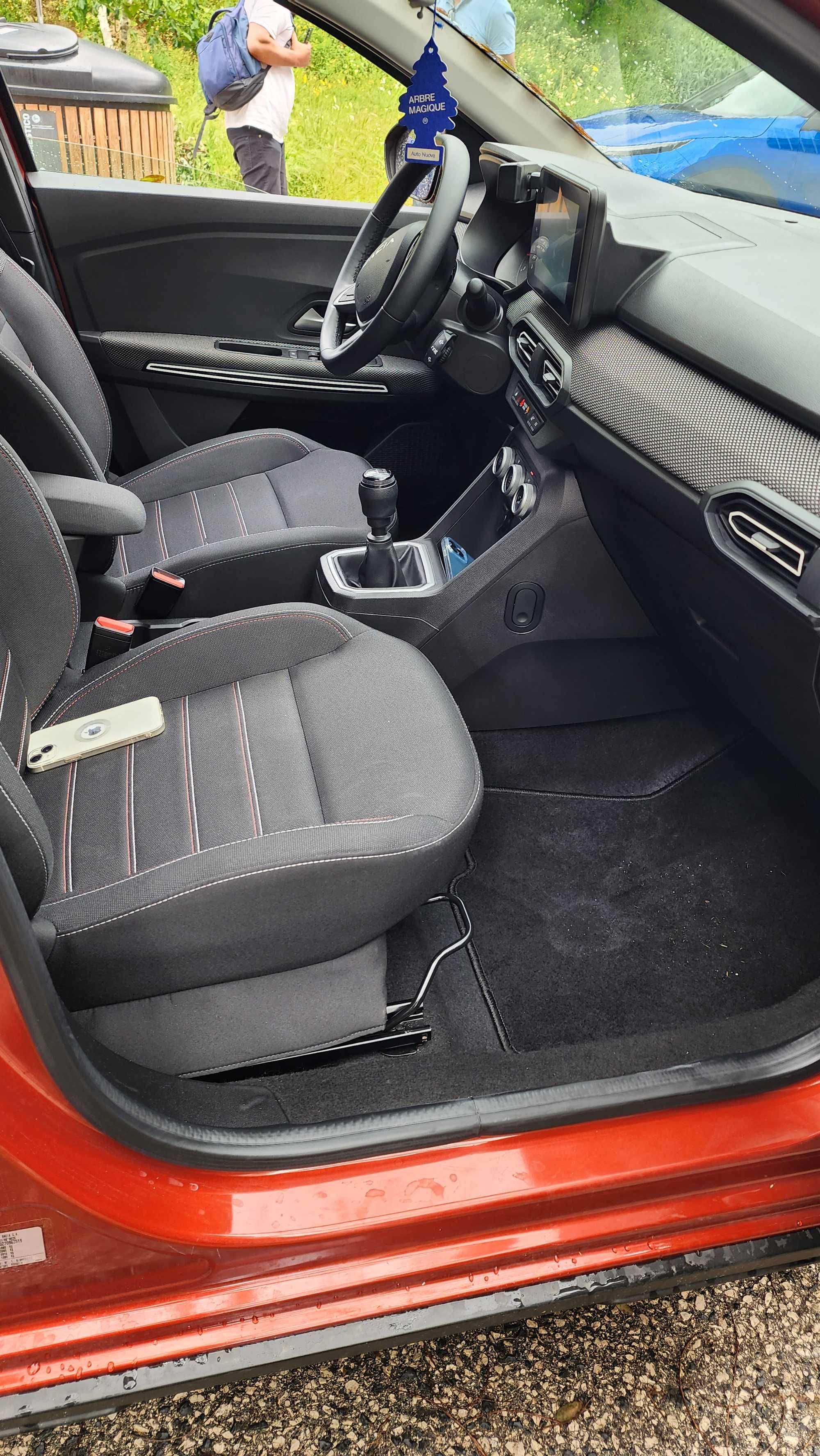 Dacia Jogger 7 seater 2023, 43,000 km, dual petrol/GPL