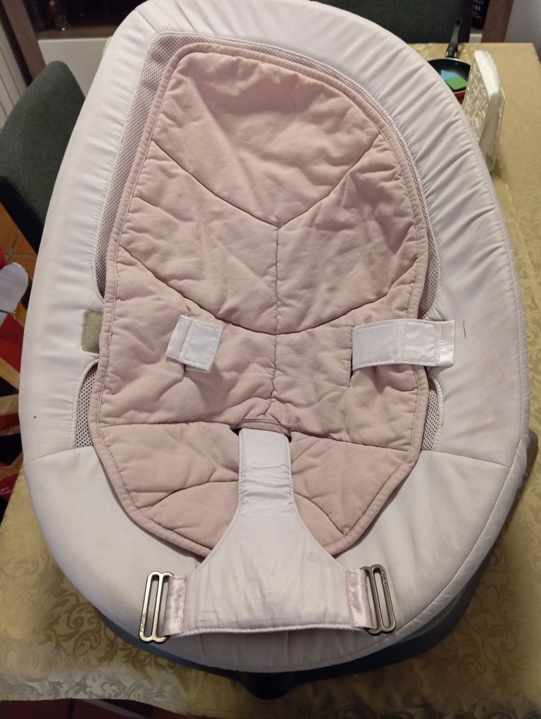 Vendo cadeira de repouso para bebe