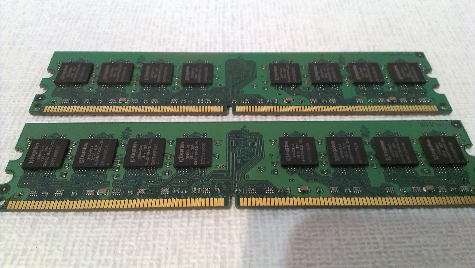 Оперативная память 2 шт, ОЗУ, Kingston DDR2 на 1Гб kvr800d2n6/1G