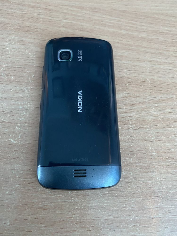 Мобільний (мобильный) телефон Nokia C5-03. Повна комплектація.