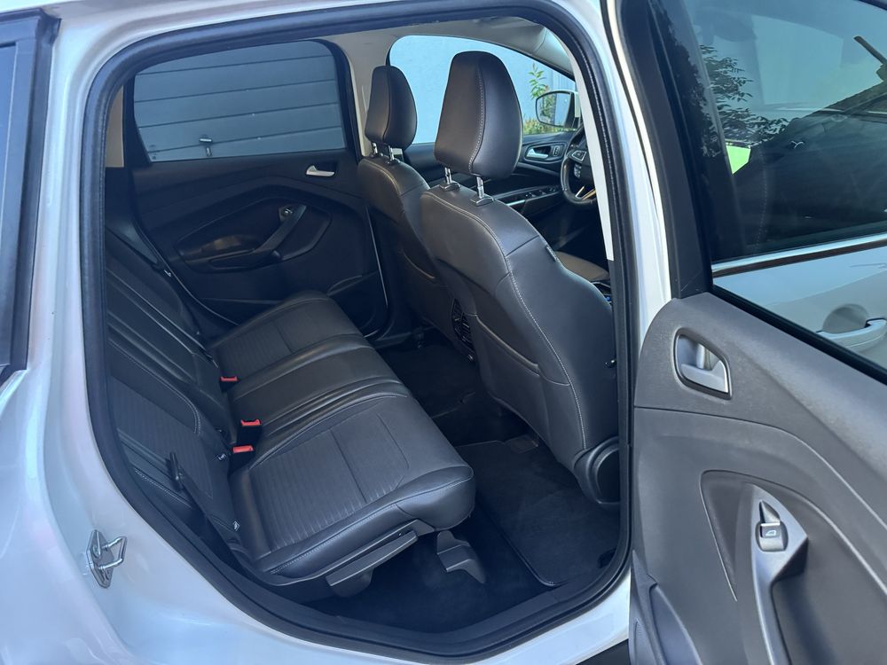 Ford Kuga 1.5 150 KM sprowadzony 2017 zarejestrowany kamera navi ledy