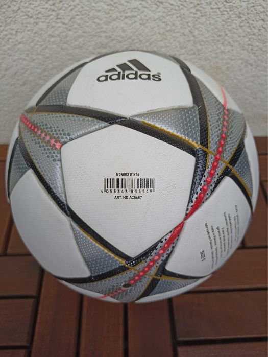 Piłka Adidas Champions League OMB
