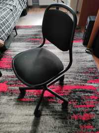 Krzesło biurowe Ikea ORFJALL czarne dla dzieci