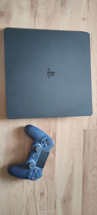 Konsola PlayStation 4 (PS4)