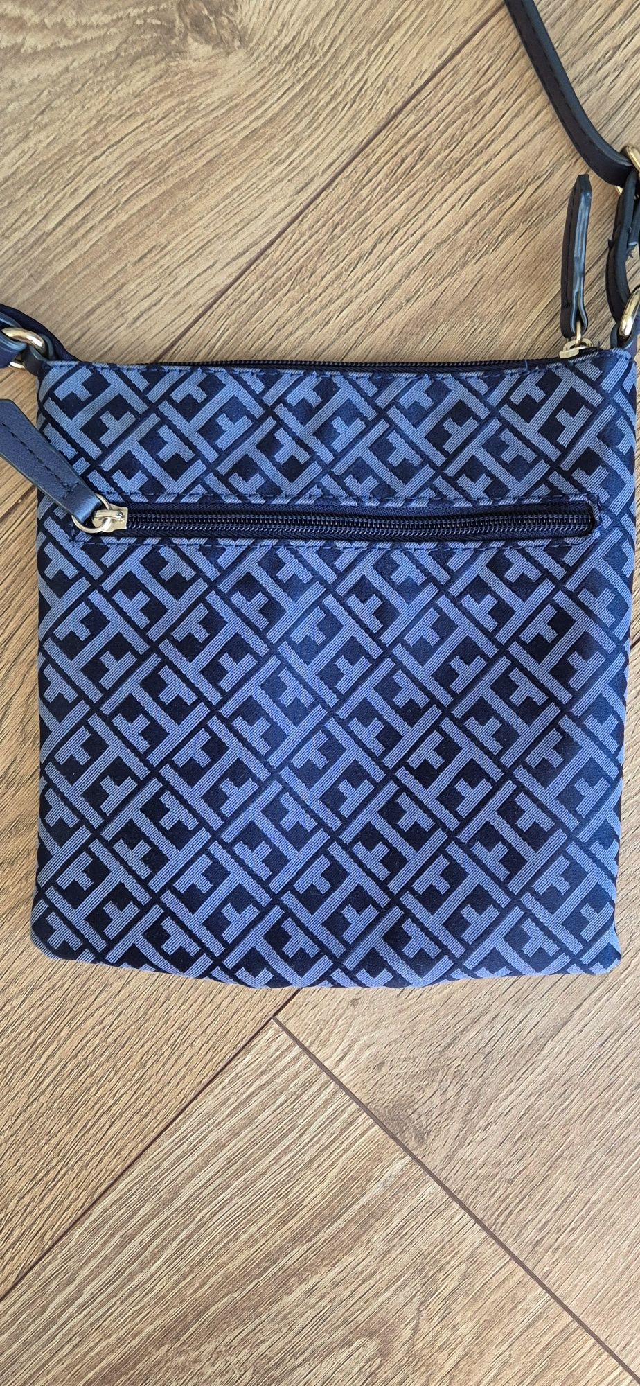 Torebka listonoszka Tommy Hilfiger
