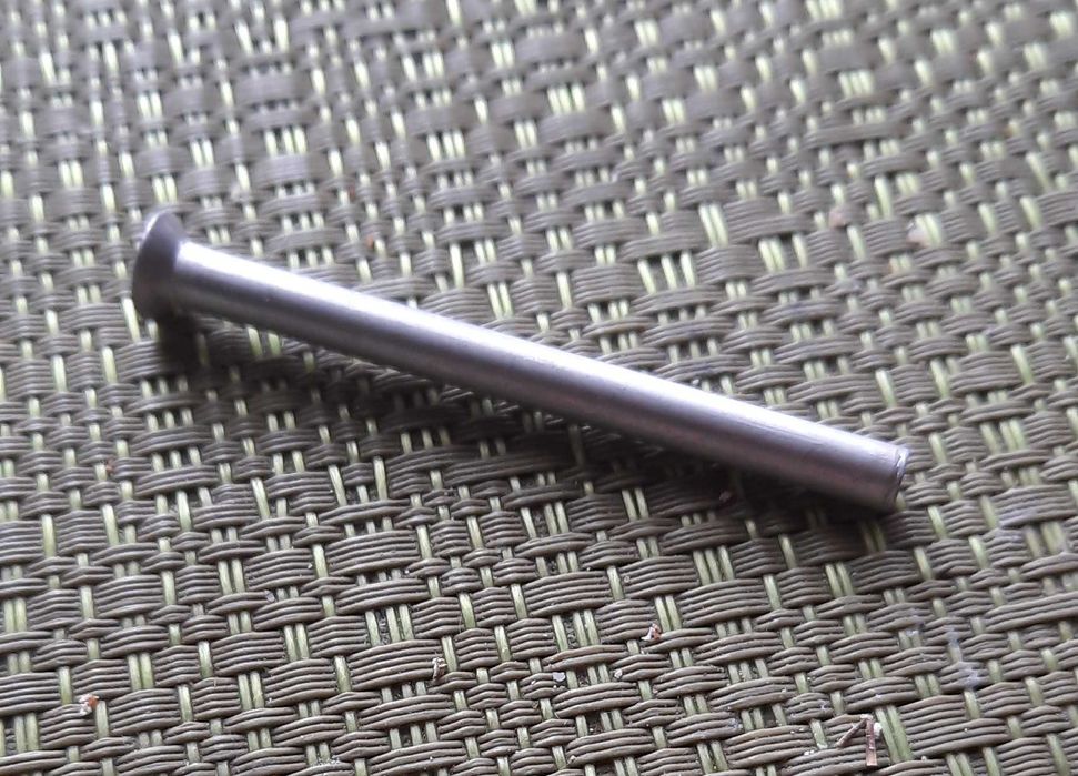 Nit aluminiowy pełny stożkowy