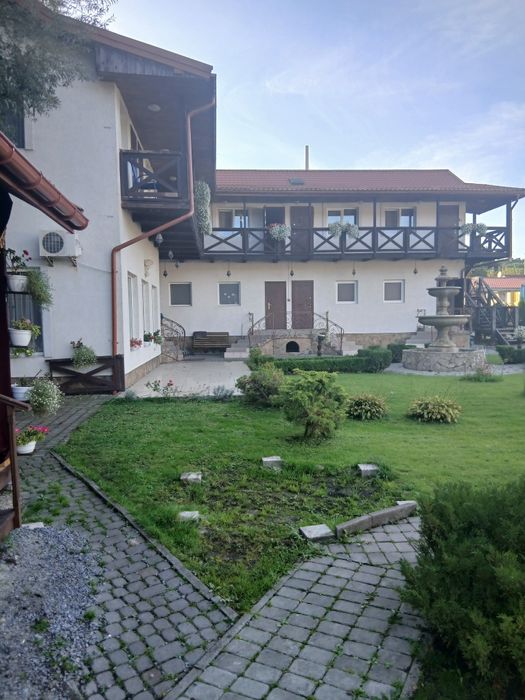 Продаж ресторанно_відпочинковий комплекс,,Пайташ''(Сяня) У с.Раковець