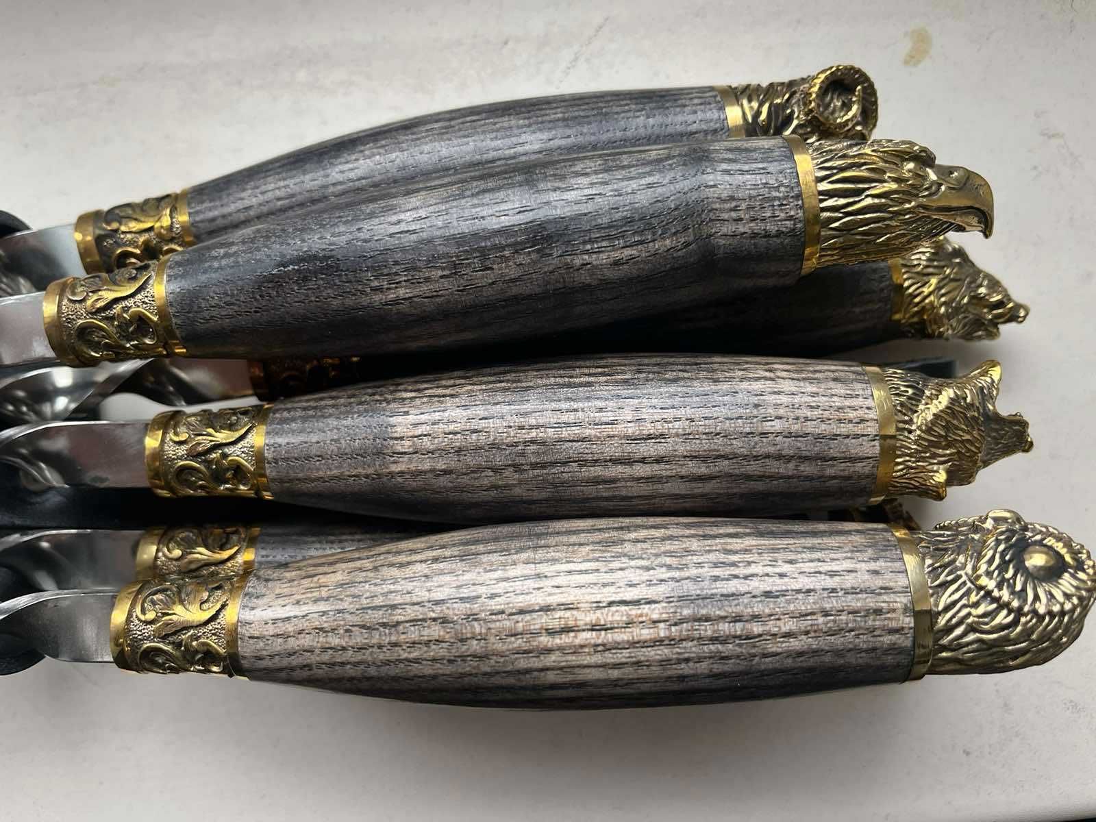 Набор шампуров в колчане с вилкой с деревянной ручкой