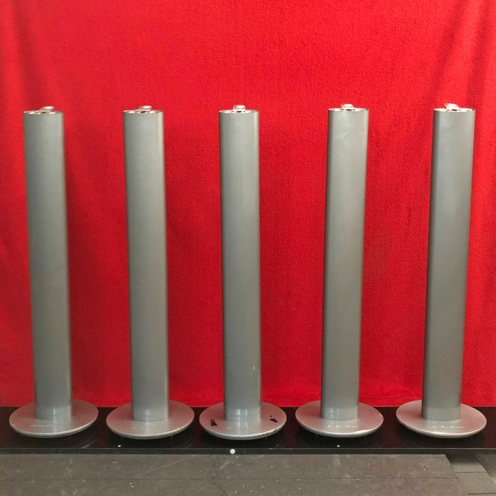 Stojaki pod głośniki Harman Kardon HTFS w kolorze srebrnym 5 szt.