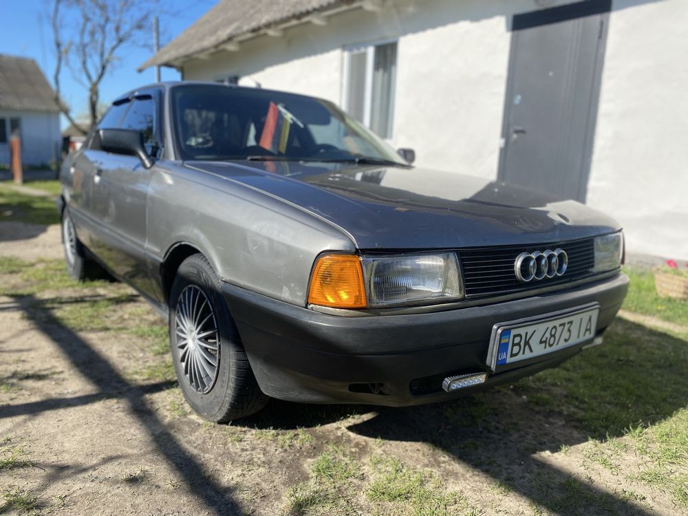 Продам audi 80 бочка 1,8 газ бензин