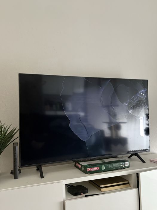 SmartTv LG 55UR78 55” para peças ou arranjo
