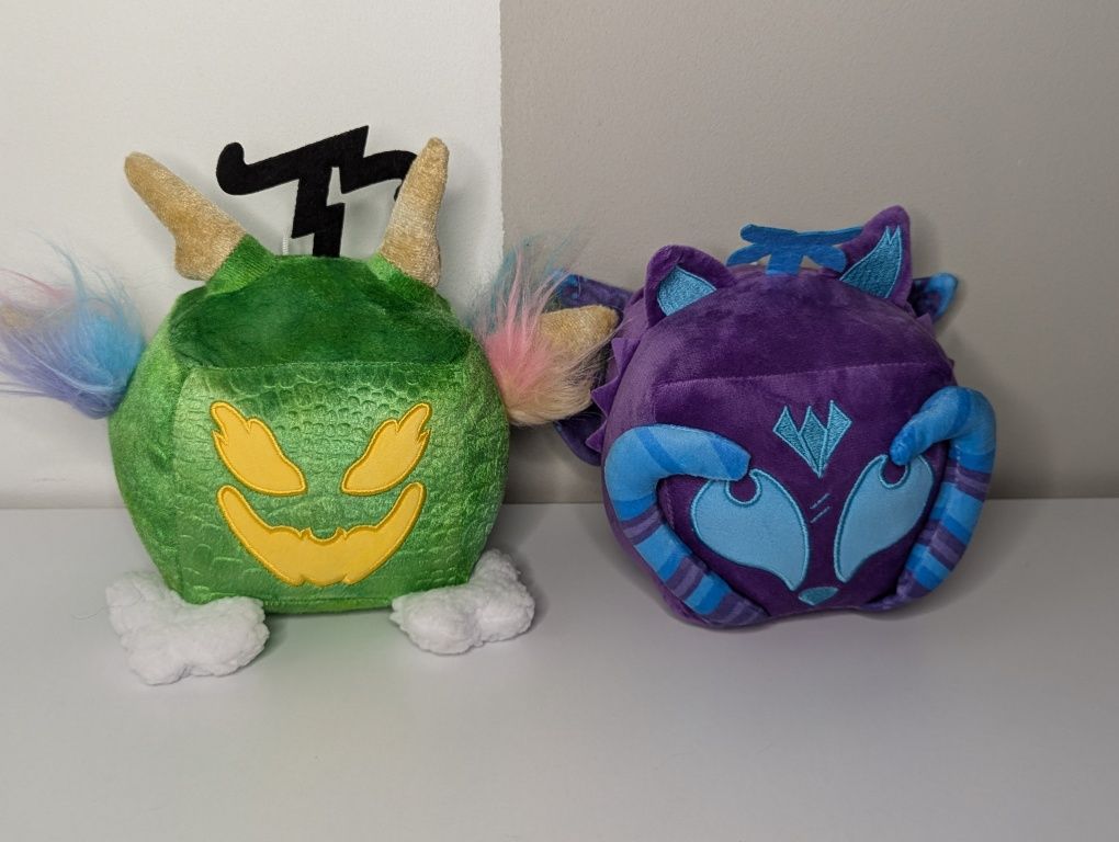 Yeti, Dragon, Kitsune.  Йеті, Дракон, Кіцуне. Blox Fruits Roblox. Єті.
