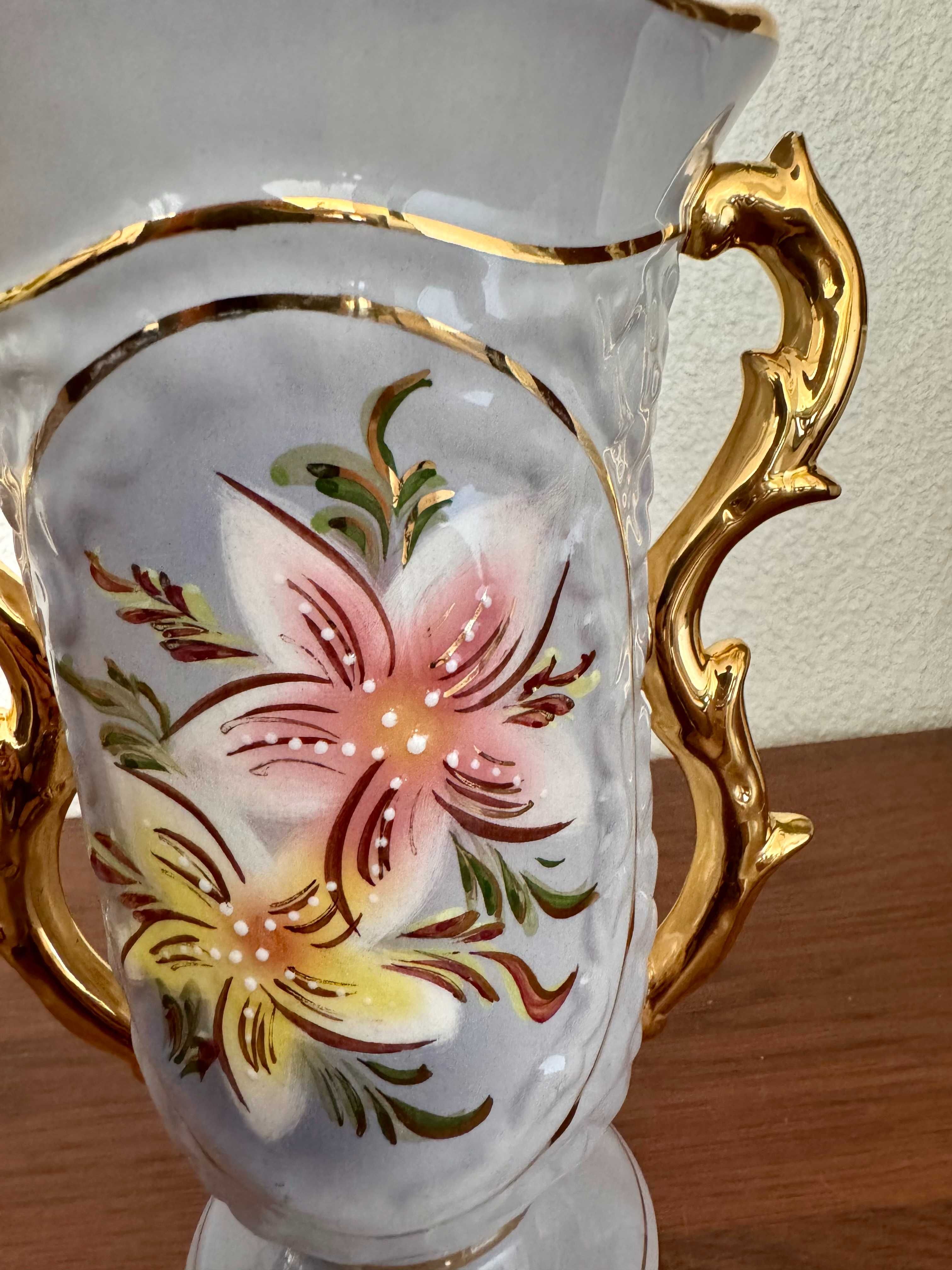 Vaso Alcobaça Portugal Vintage com Asas Douradas