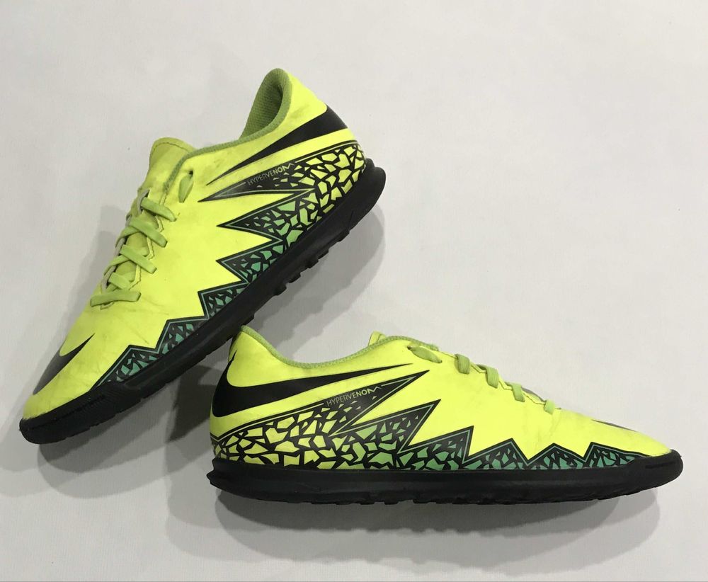 Сороконіжки Nike Hypervenom