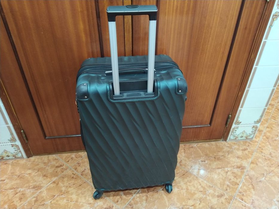 Mala malas de porão até 23 kg viagem casa quarto apartamento vivenda.