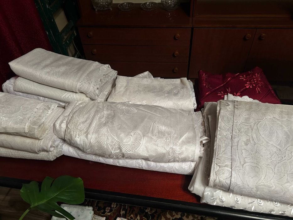 Sprzedam komplety firanek widoczne za zdjeciach