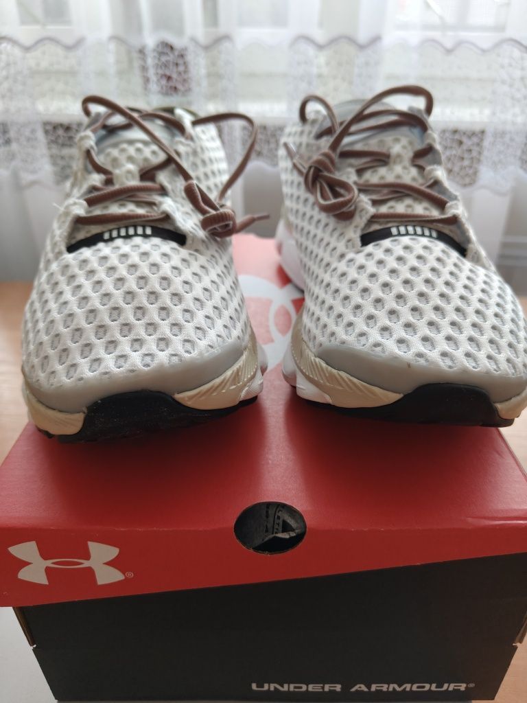 Buty treningowe do biegania Under Armour Speedform Gemini