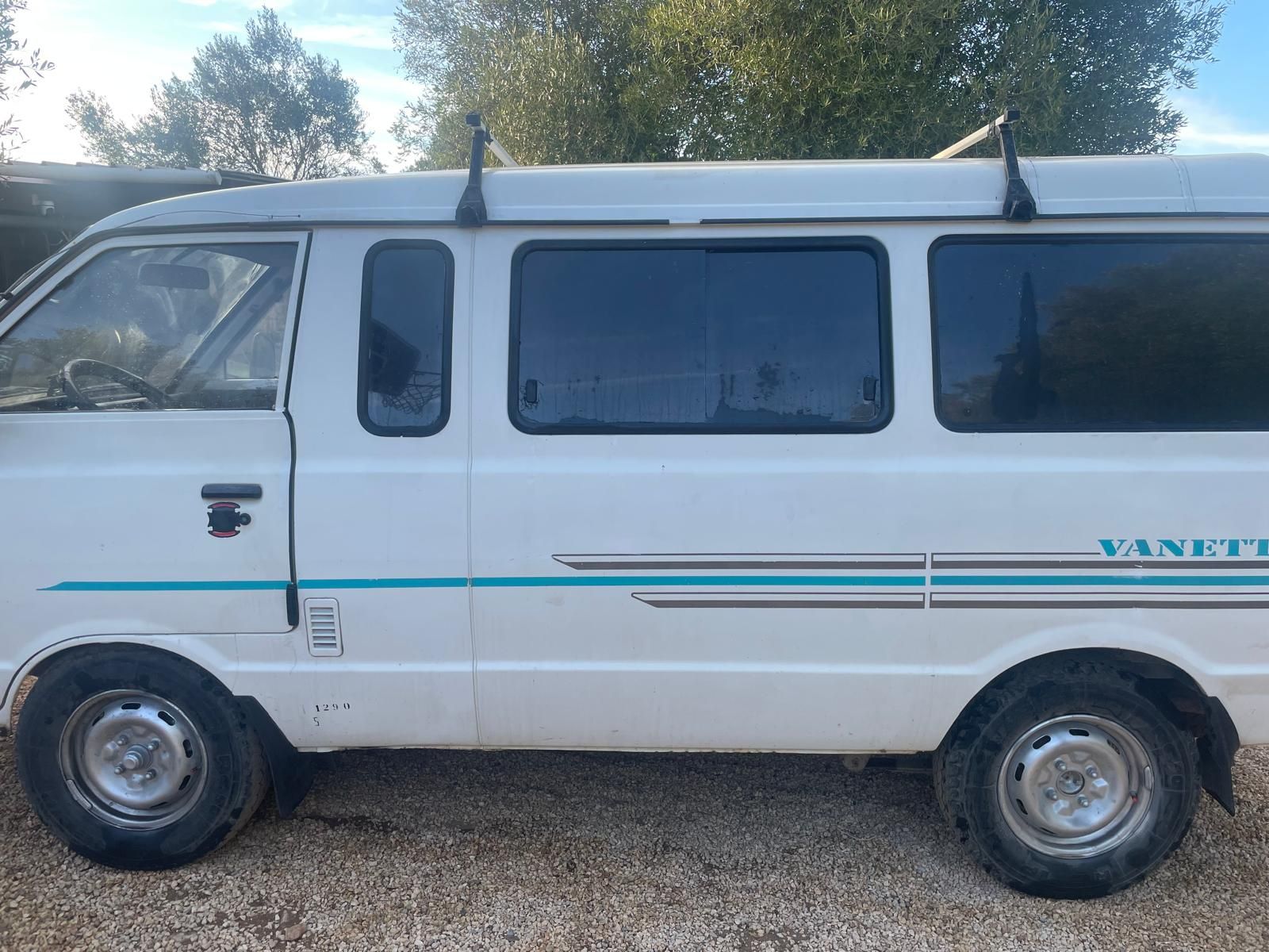Vendo nissan vanette 1.9D