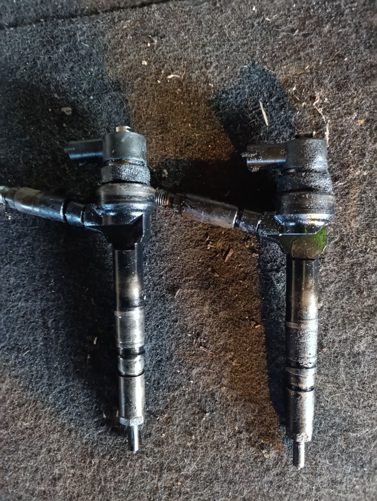 Wtryski wtryskiwacze do regeneracji Opel Astra h 2005 Isuzu