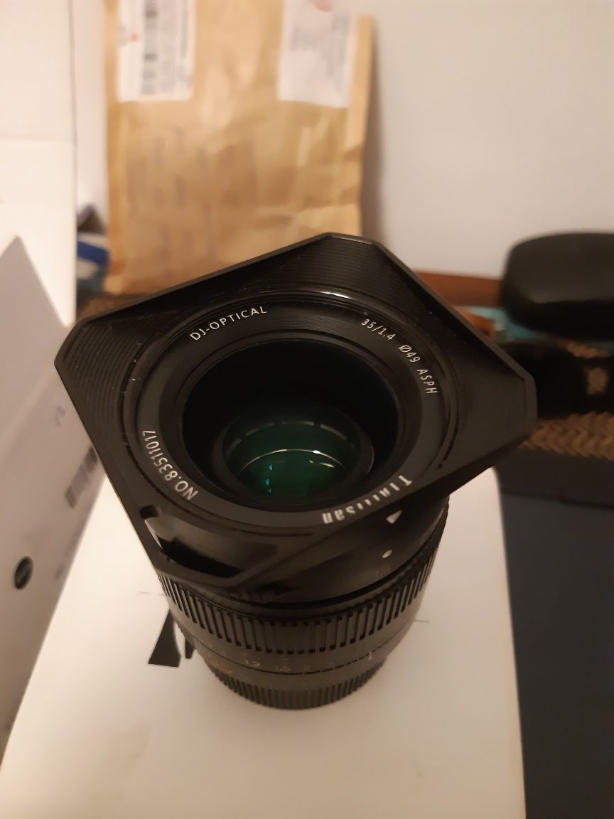 TT artisan 35mm f1.4 montagem Leica M