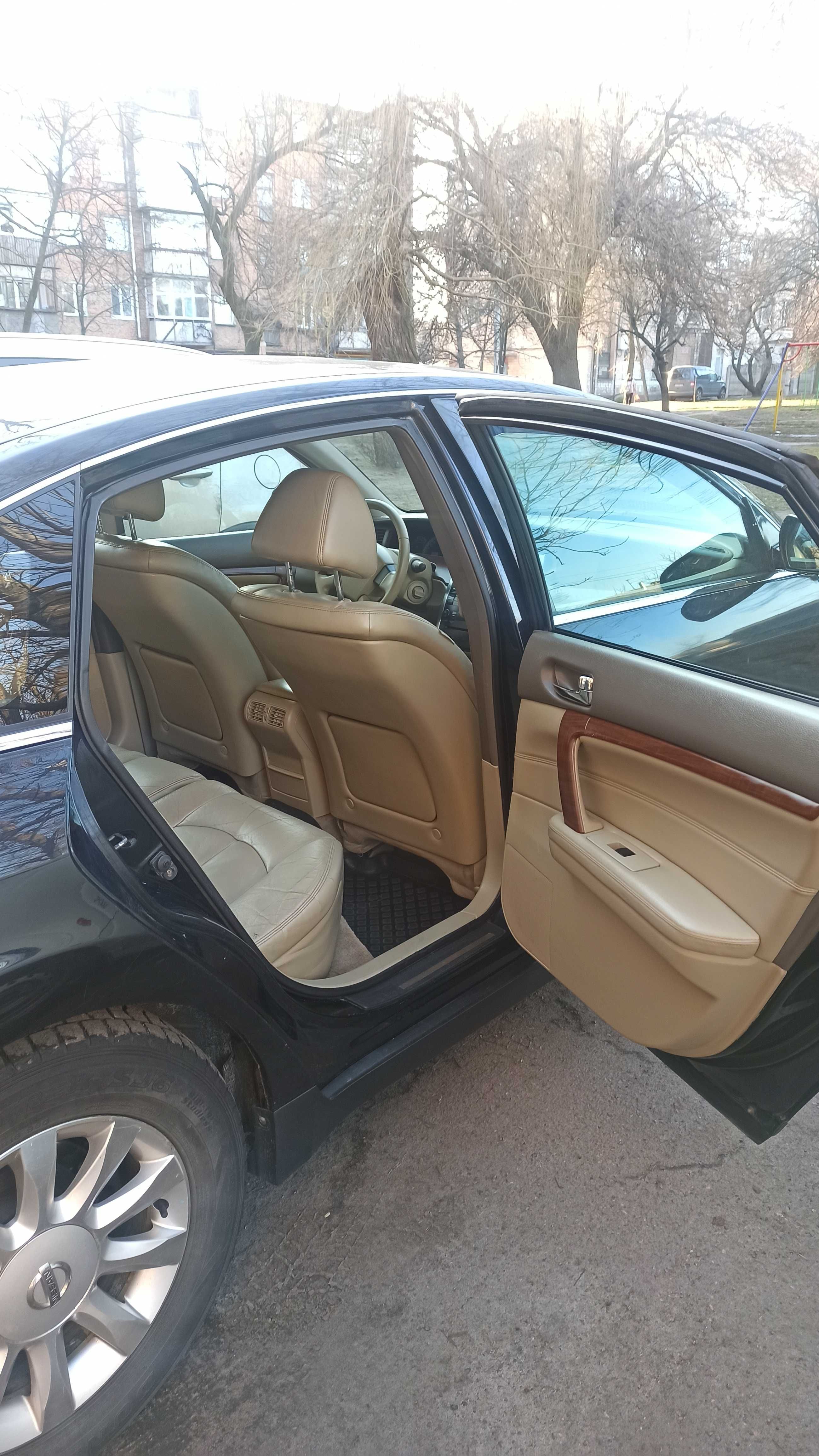 Продам автомобиль Nissan Teana