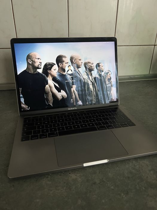 MacBooka Pro z procesorem Intel Core i5
