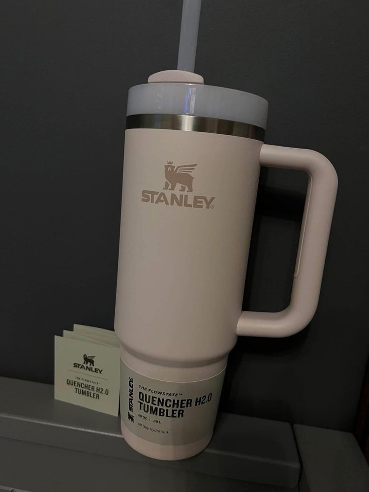 nieużywany kubek stanley nowy