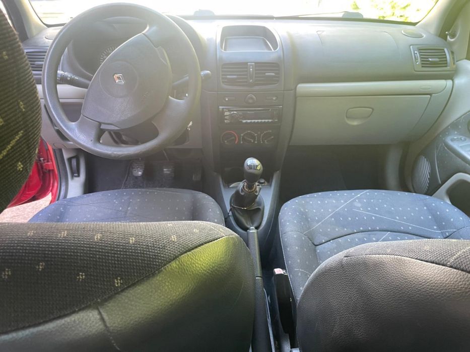 Renault clio 2003