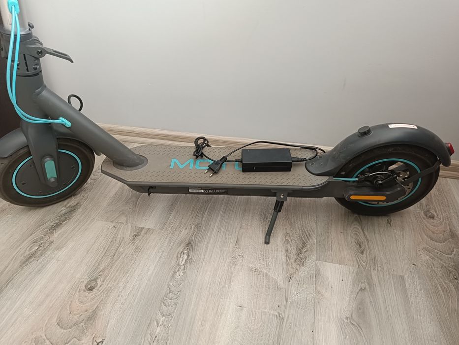 Hulajnoga elektryczna Motus 10