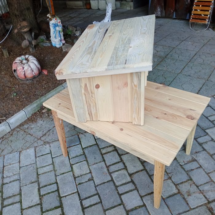 Будка для котів з сосни