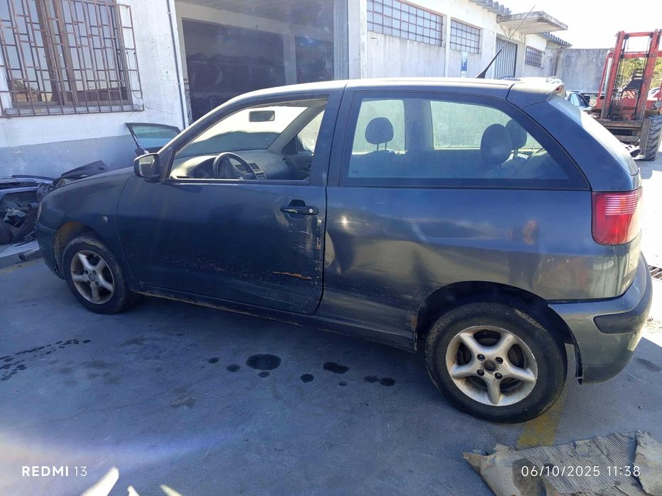 Para peças Seat Ibiza 1.4 I ano 2000