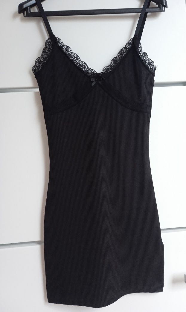H&M sukienka mała czarna prążek XS