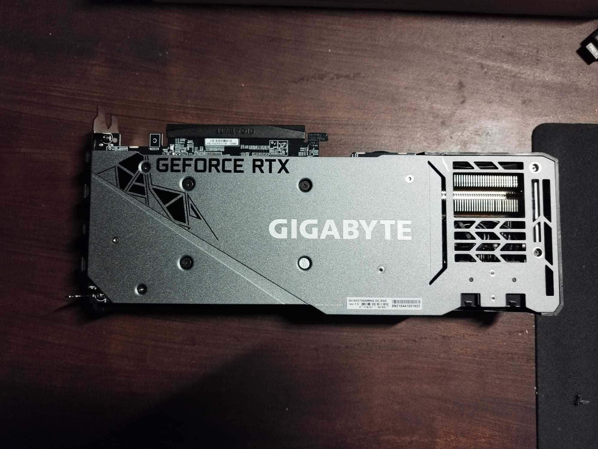 Placa Gráfica Gigabyte GeForce RTX 3070 com garantia até 04/2027